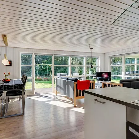 Dorete - 2-2km From The Sea By Interhome